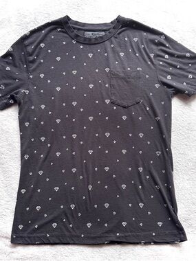 Counter Intelligence - Black Diamond Print Pocket Crew Tee